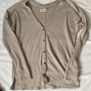 Abercrombie & Fitch Button up Long Sleeved Shirt.  Gray/silver color